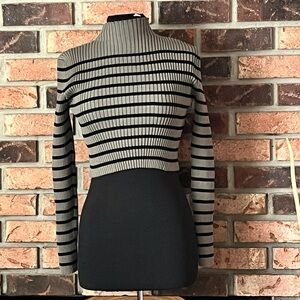 SHEIN Cropped Mock Neck Sweater